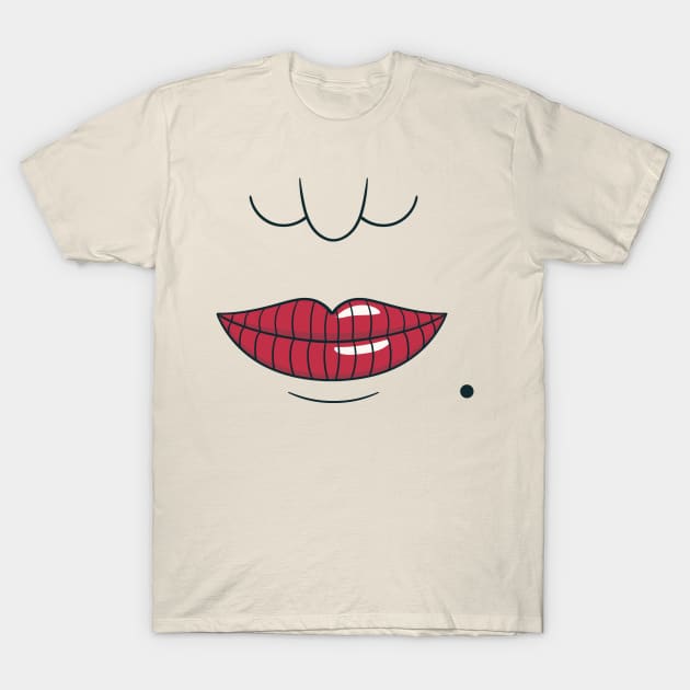 Yokonda Bee Stung Lips T-Shirt by PabloooDuarte